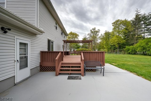 6 Linda St, Parsippany-troy Hills Twp., NJ 07054