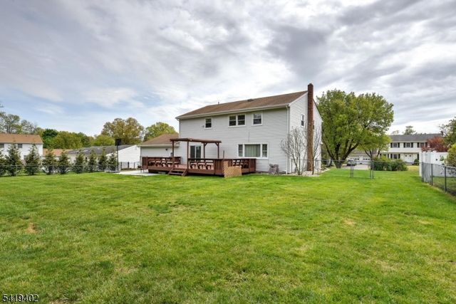 6 Linda St, Parsippany-troy Hills Twp., NJ 07054