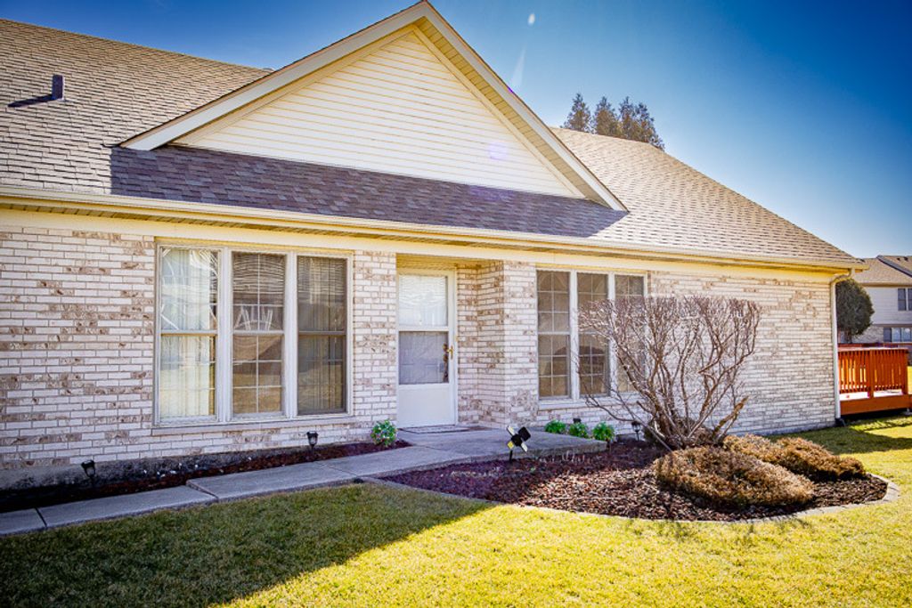 65 Aegina Court, Tinley Park, IL 60477