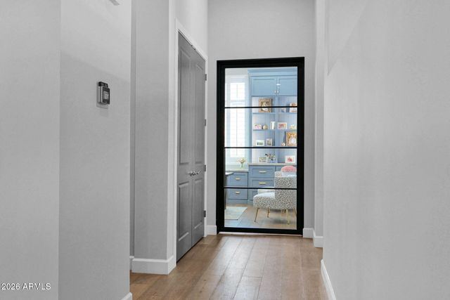 7098 S PORTLAND Avenue, Gilbert, AZ 85298