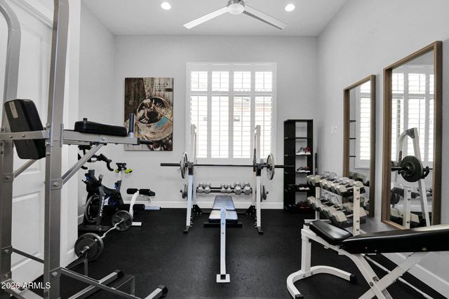 7098 S PORTLAND Avenue, Gilbert, AZ 85298