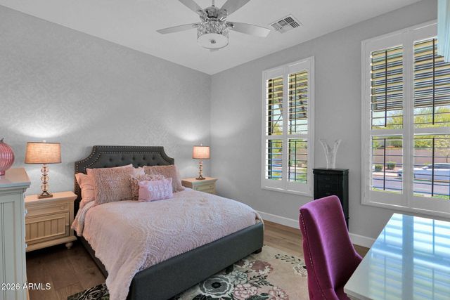 7098 S PORTLAND Avenue, Gilbert, AZ 85298