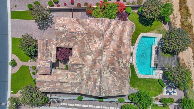 7098 S PORTLAND Avenue, Gilbert, AZ 85298