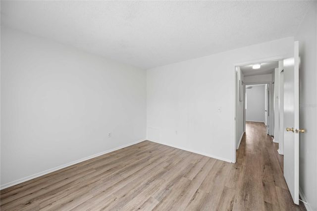 2752 HIDDEN LAKE BOULEVARD C, Sarasota, FL 34237