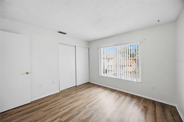 2752 HIDDEN LAKE BOULEVARD C, Sarasota, FL 34237