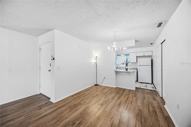 2752 HIDDEN LAKE BOULEVARD C, Sarasota, FL 34237