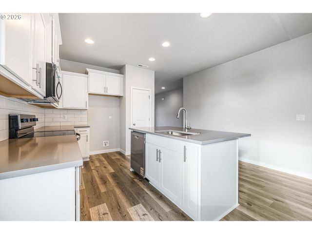 435 S Elm St, Yamhill, OR 97148