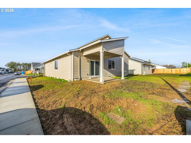 435 S Elm St, Yamhill, OR 97148
