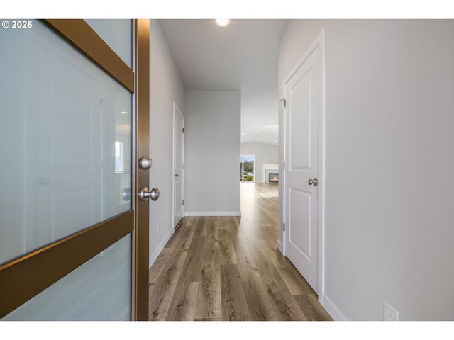 435 S Elm St, Yamhill, OR 97148