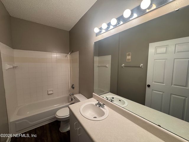 10000 GATE Parkway 1323, Jacksonville, FL 32246