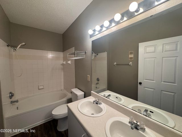 10000 GATE Parkway 1323, Jacksonville, FL 32246