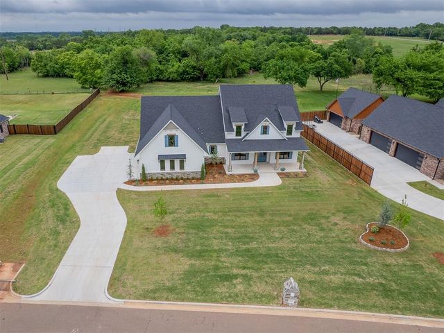 3222 Red Ridge Drive, Blanchard, OK 73010