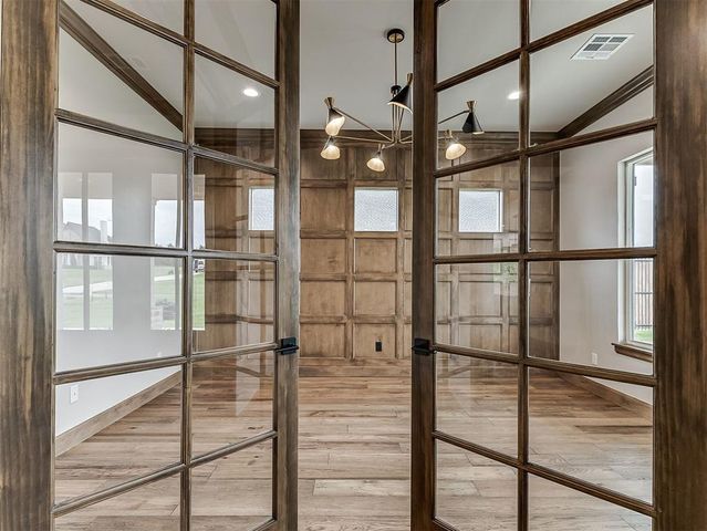 3222 Red Ridge Drive, Blanchard, OK 73010