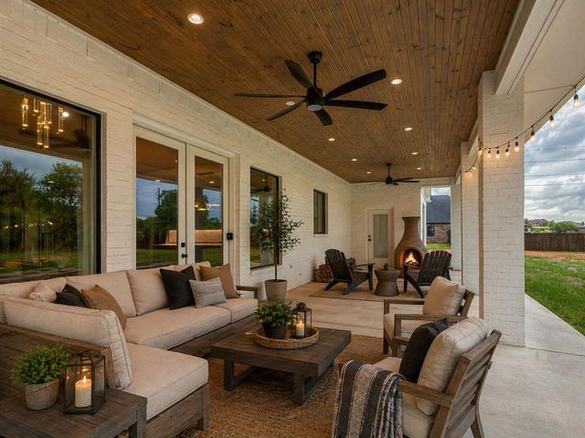 3222 Red Ridge Drive, Blanchard, OK 73010