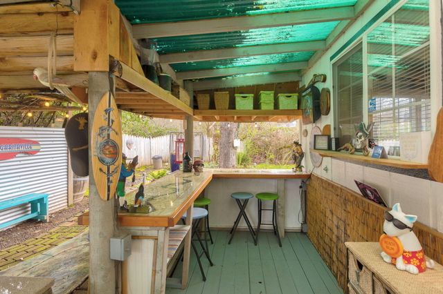 753 W Evans Creek Road, Rogue River, OR 97537