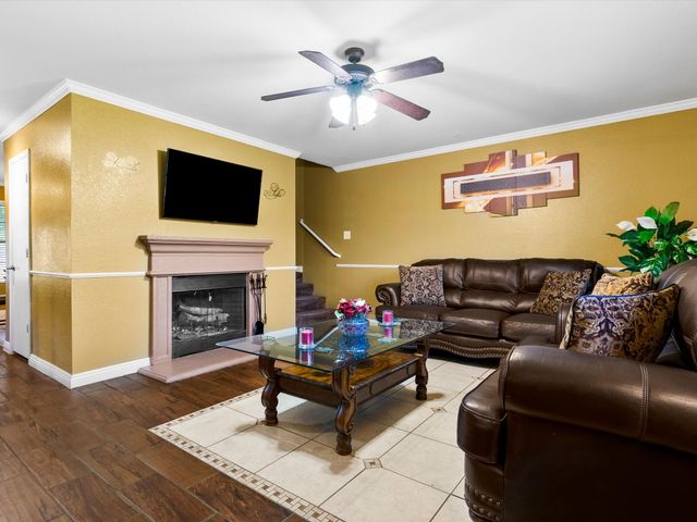 1129 Switchgrass Lane, Crowley, TX 76036
