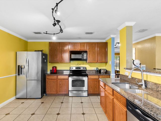 1129 Switchgrass Lane, Crowley, TX 76036