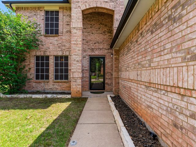 1129 Switchgrass Lane, Crowley, TX 76036
