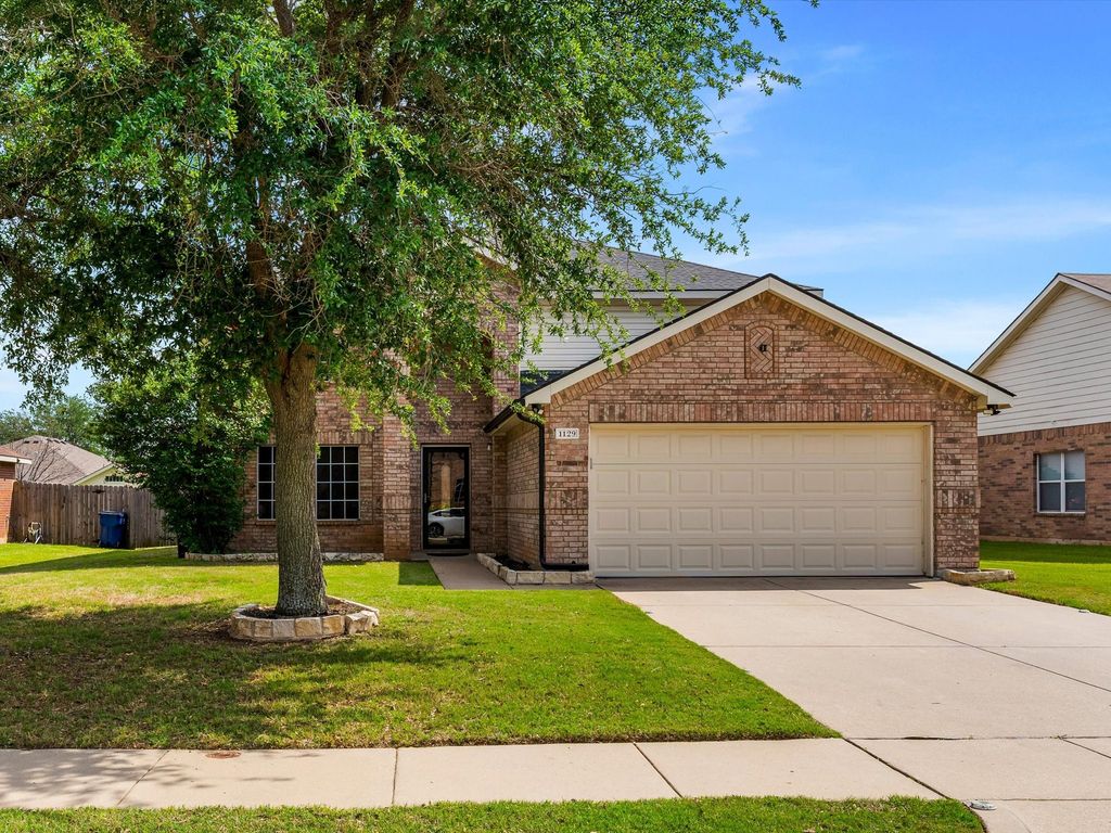1129 Switchgrass Lane, Crowley, TX 76036