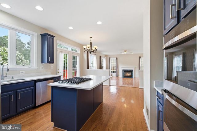 7608 MCWEADON LN, Springfield, VA 22150