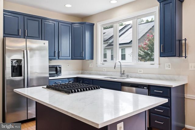 7608 MCWEADON LN, Springfield, VA 22150