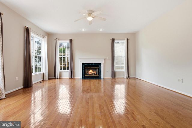 7608 MCWEADON LN, Springfield, VA 22150