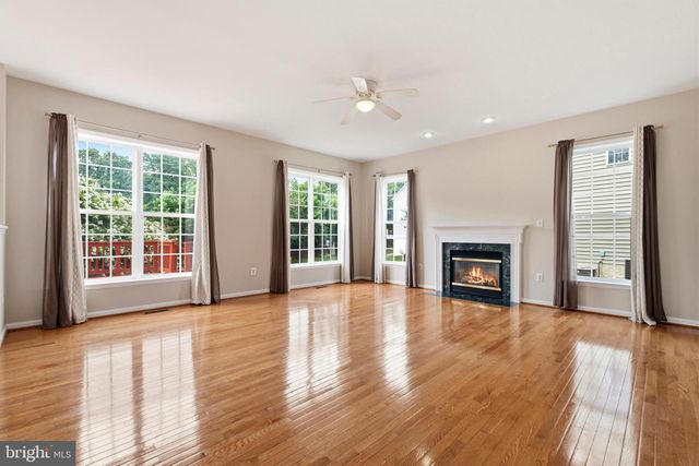 7608 MCWEADON LN, Springfield, VA 22150