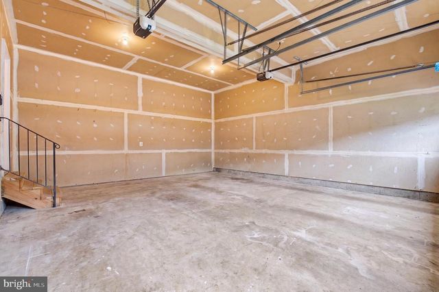 7608 MCWEADON LN, Springfield, VA 22150
