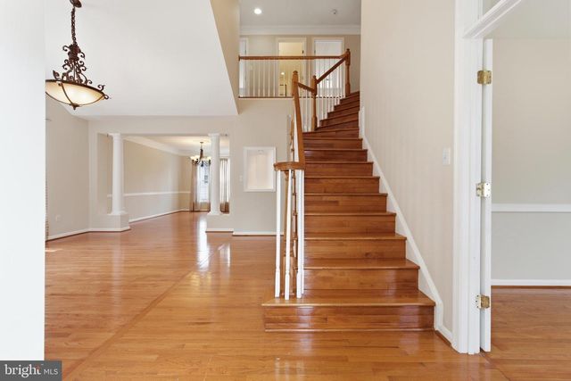 7608 MCWEADON LN, Springfield, VA 22150