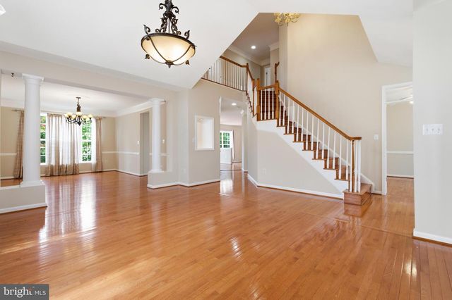 7608 MCWEADON LN, Springfield, VA 22150