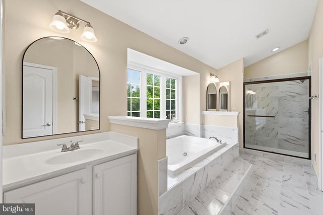 7608 MCWEADON LN, Springfield, VA 22150