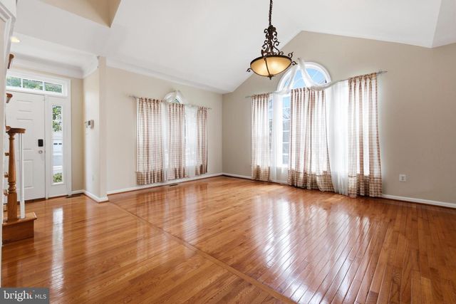 7608 MCWEADON LN, Springfield, VA 22150