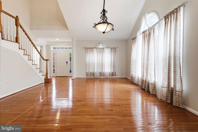 7608 MCWEADON LN, Springfield, VA 22150