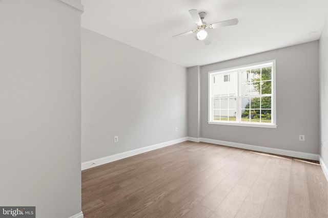 7608 MCWEADON LN, Springfield, VA 22150