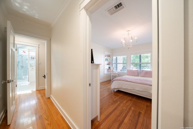 180 Claywell Dr, Alamo Heights, TX 78209