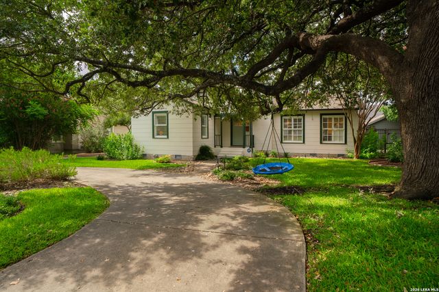 180 Claywell Dr, Alamo Heights, TX 78209