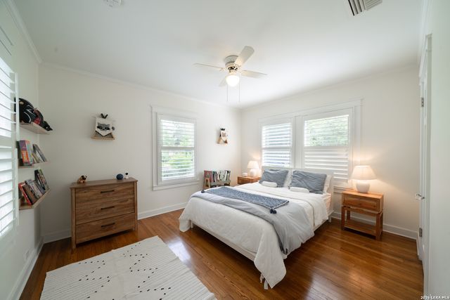 180 Claywell Dr, Alamo Heights, TX 78209