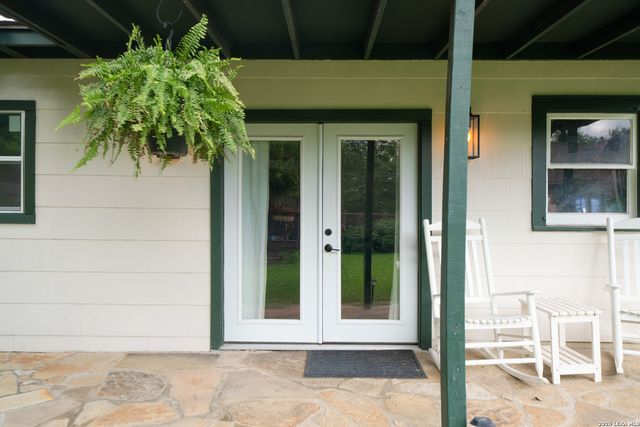 180 Claywell Dr, Alamo Heights, TX 78209