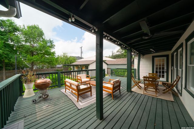 180 Claywell Dr, Alamo Heights, TX 78209