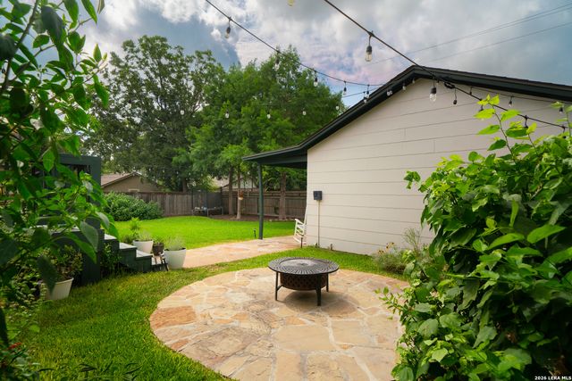 180 Claywell Dr, Alamo Heights, TX 78209