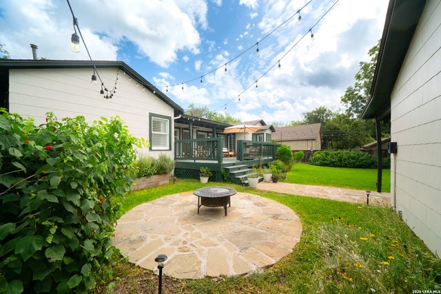 180 Claywell Dr, Alamo Heights, TX 78209