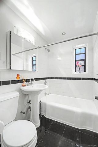 144-36 78th Avenue 2D, Flushing, NY 11367