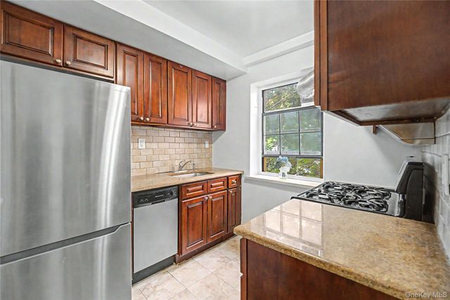 144-36 78th Avenue 2D, Flushing, NY 11367