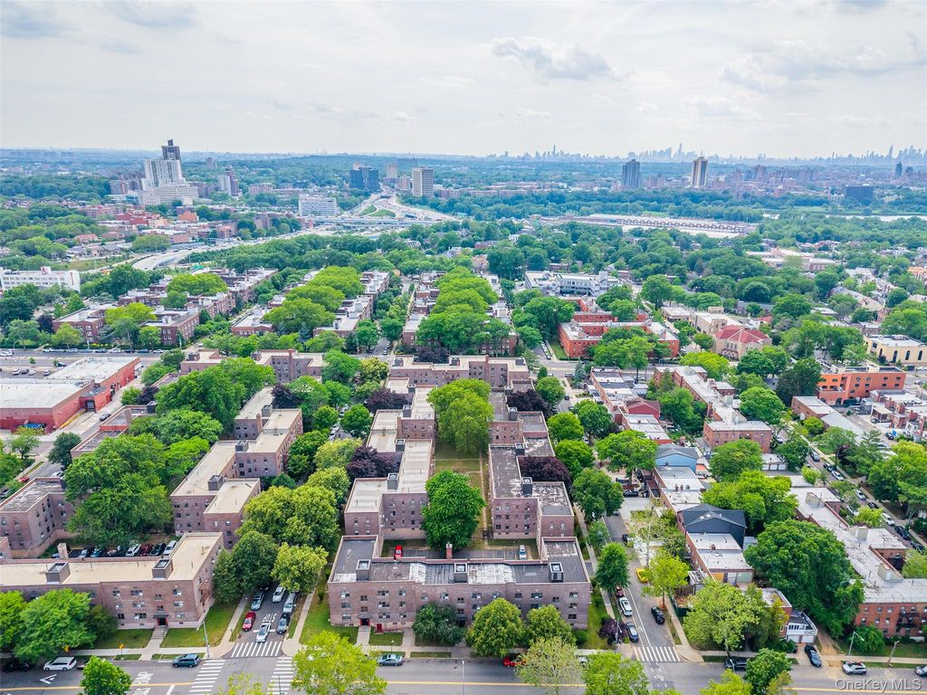 144-36 78th Avenue 2D, Flushing, NY 11367