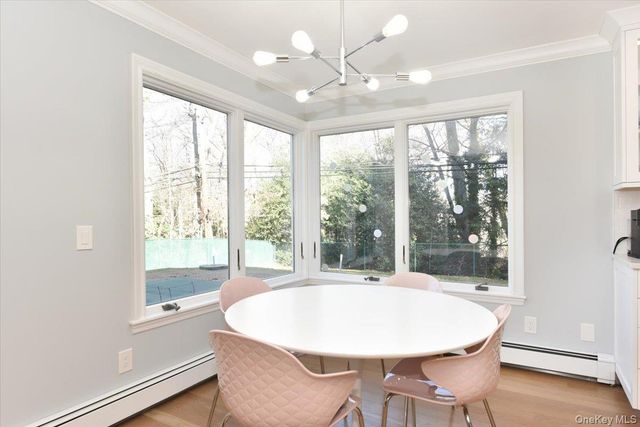 100 Georgian Court, East Hills, NY 11576