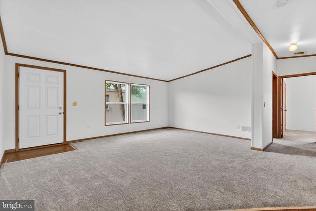 723 SHERRY LN, Lancaster, PA 17601