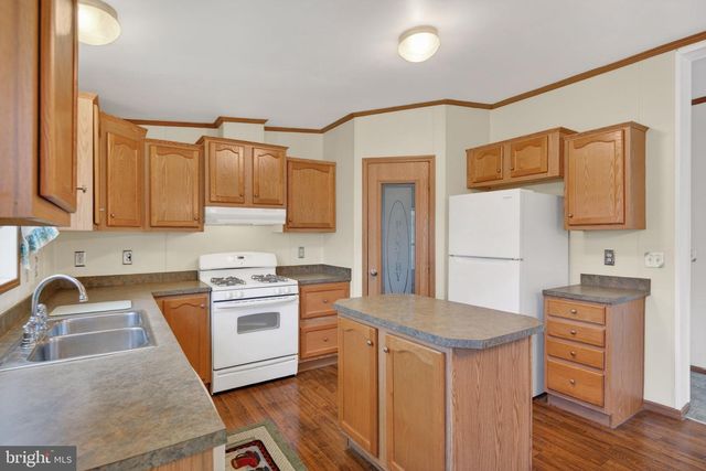 723 SHERRY LN, Lancaster, PA 17601