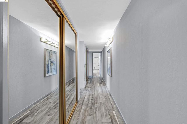 3945 Harrison St 23, Oakland, CA 94611