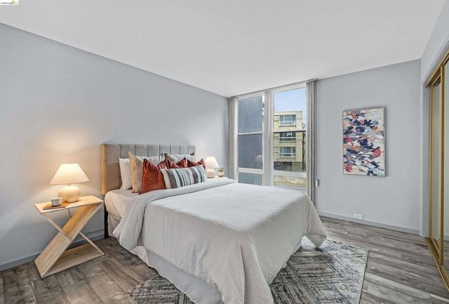 3945 Harrison St 23, Oakland, CA 94611