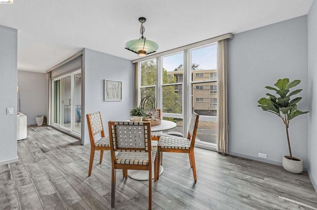 3945 Harrison St 23, Oakland, CA 94611